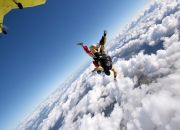 英雄联盟总决赛时间-唯一之战，2026世界杯G组强强对话，英格兰横扫乌兹别克斯坦，C罗闪耀全场，中场控制定乾坤