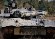 英雄联盟总决赛2025-冰与火的博弈，萨卡单骑破冰，英格兰新大陆击溃红牛铁蹄