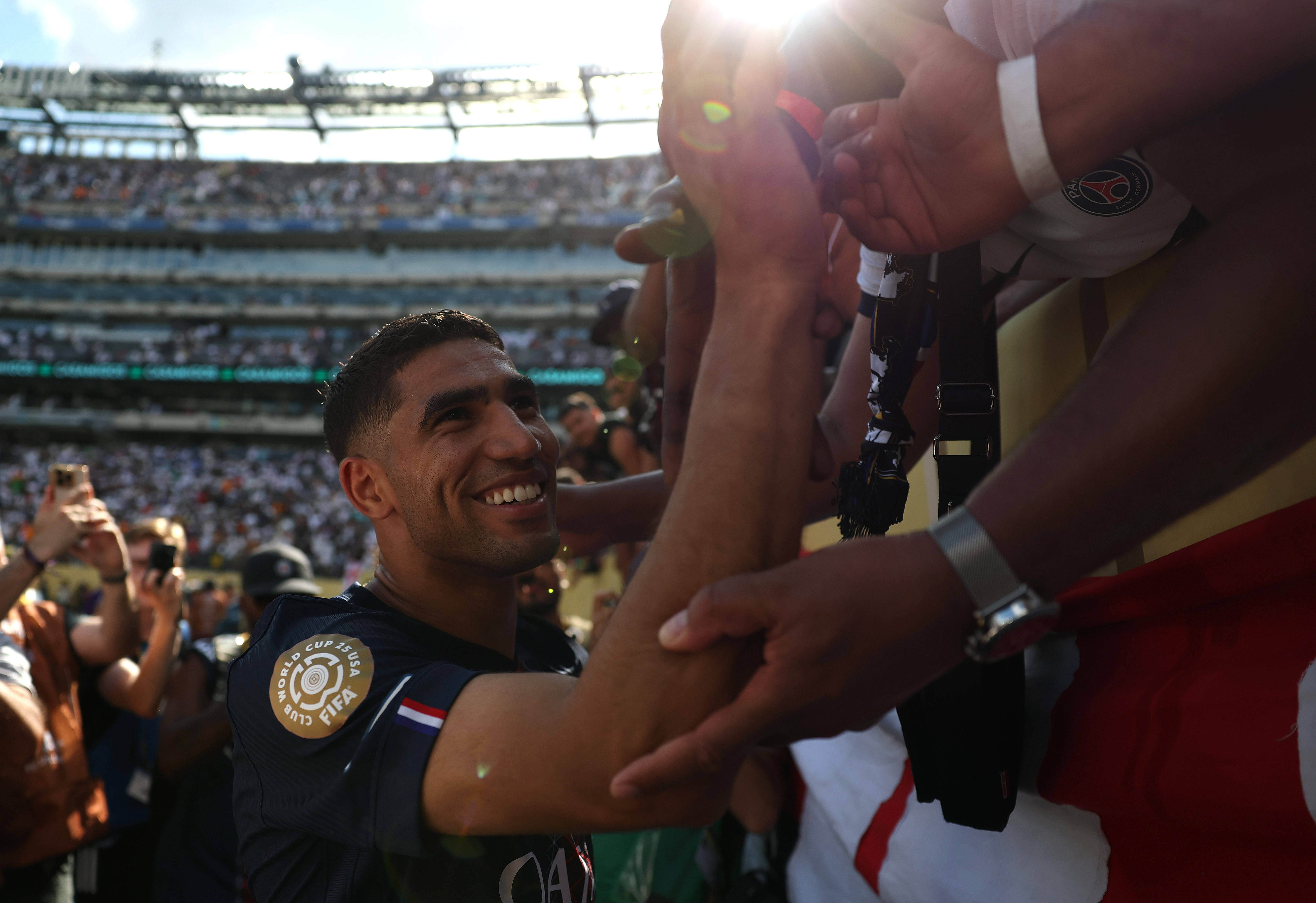 包含巴黎圣日耳曼憾负皇家马德里无缘决赛的词条 包含巴黎圣日耳曼憾负皇家马德里无缘决赛的词条