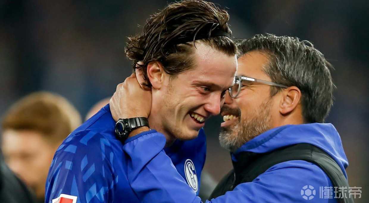 沙尔克球员调整状态,全力争取备战下一场 沙尔克球员调整状态,全力争取备战下一场