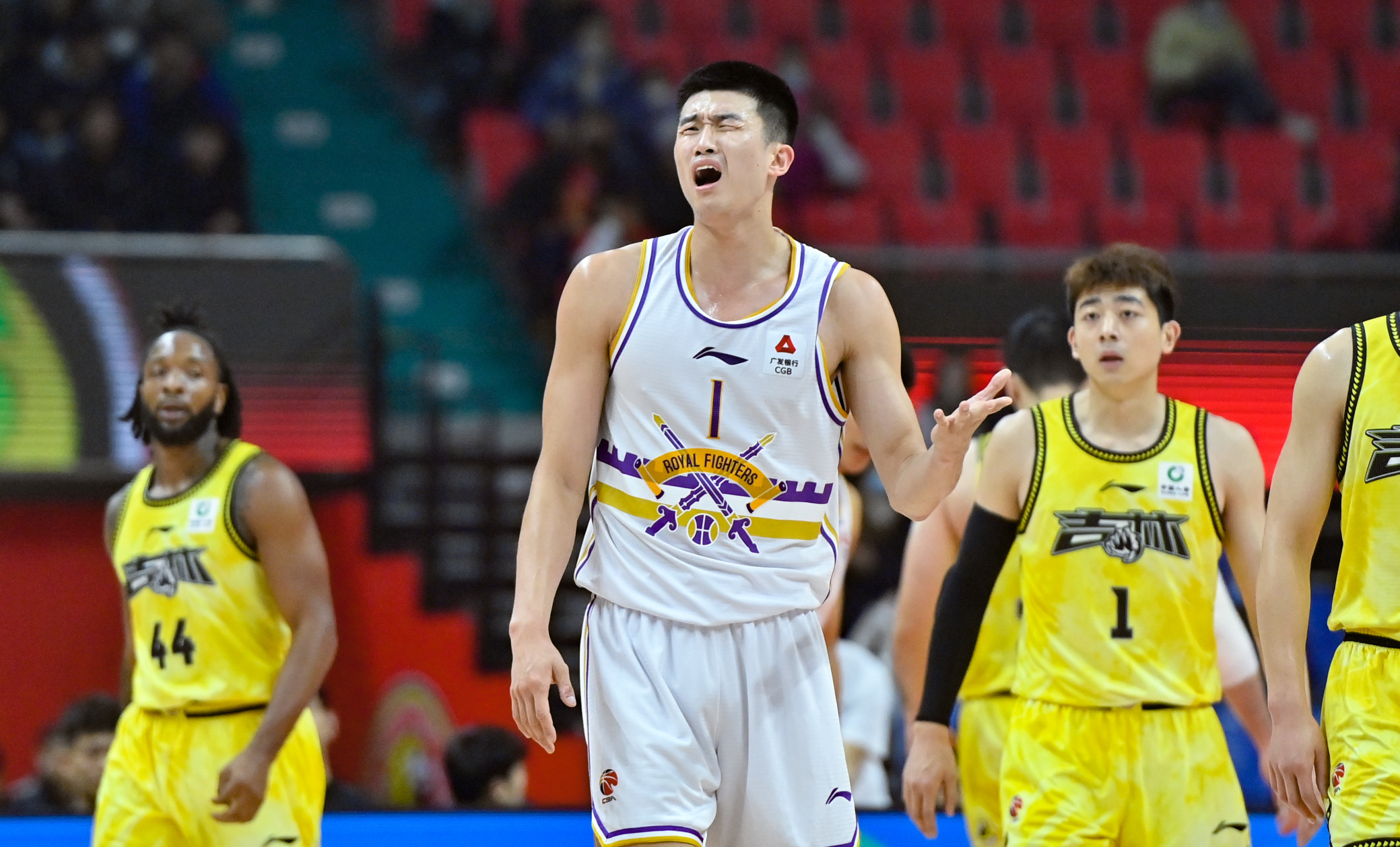 西藏队员全力拼搏,客场推倒北京北控 西藏队员全力拼搏,客场推倒北京北控