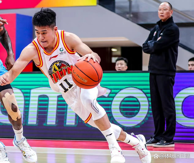 江苏男篮豪取大胜，雄心勃发