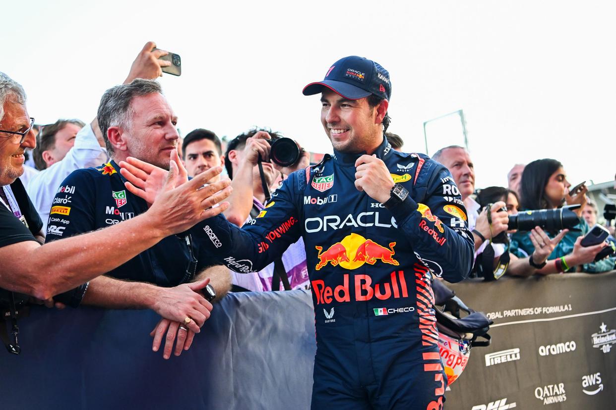 梅赛德斯轻取威廉姆斯，佩雷兹惊艳四座