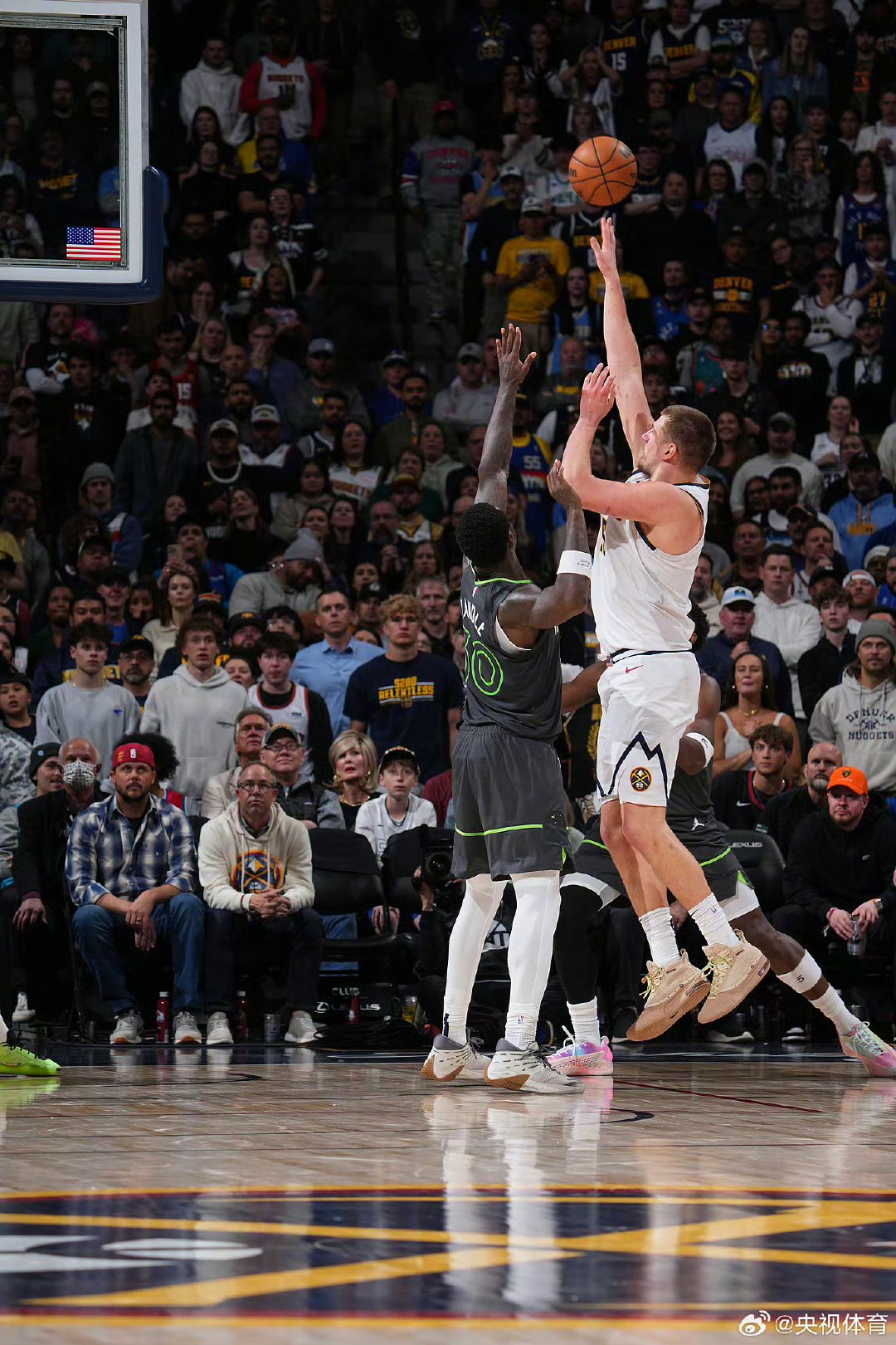 天津队鏖战江苏队，约基奇关键制胜