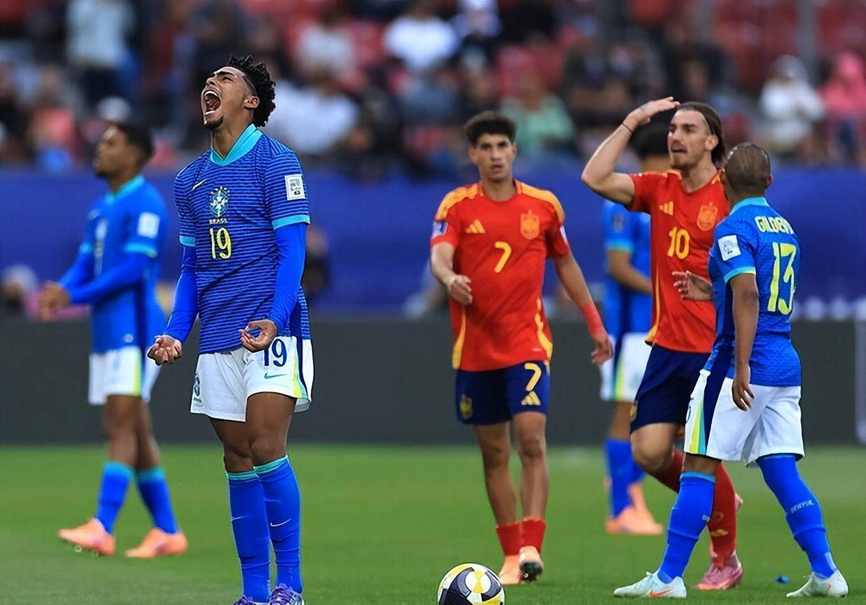 墨西哥险胜巴西，加维统治全场