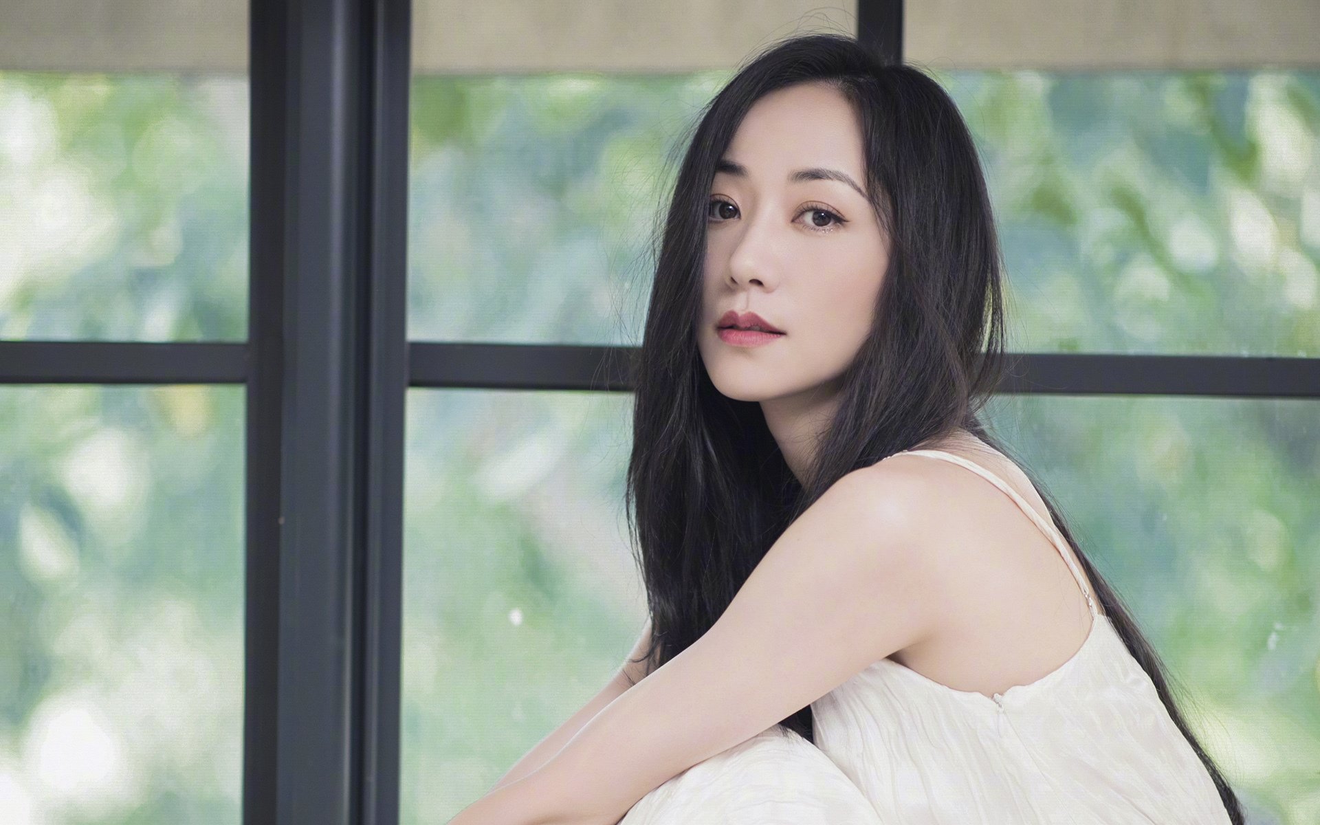 选项一（史诗比喻式）现代角斗场的神之左手，克瓦拉茨赫利亚于世界排名争夺夜一剑封喉